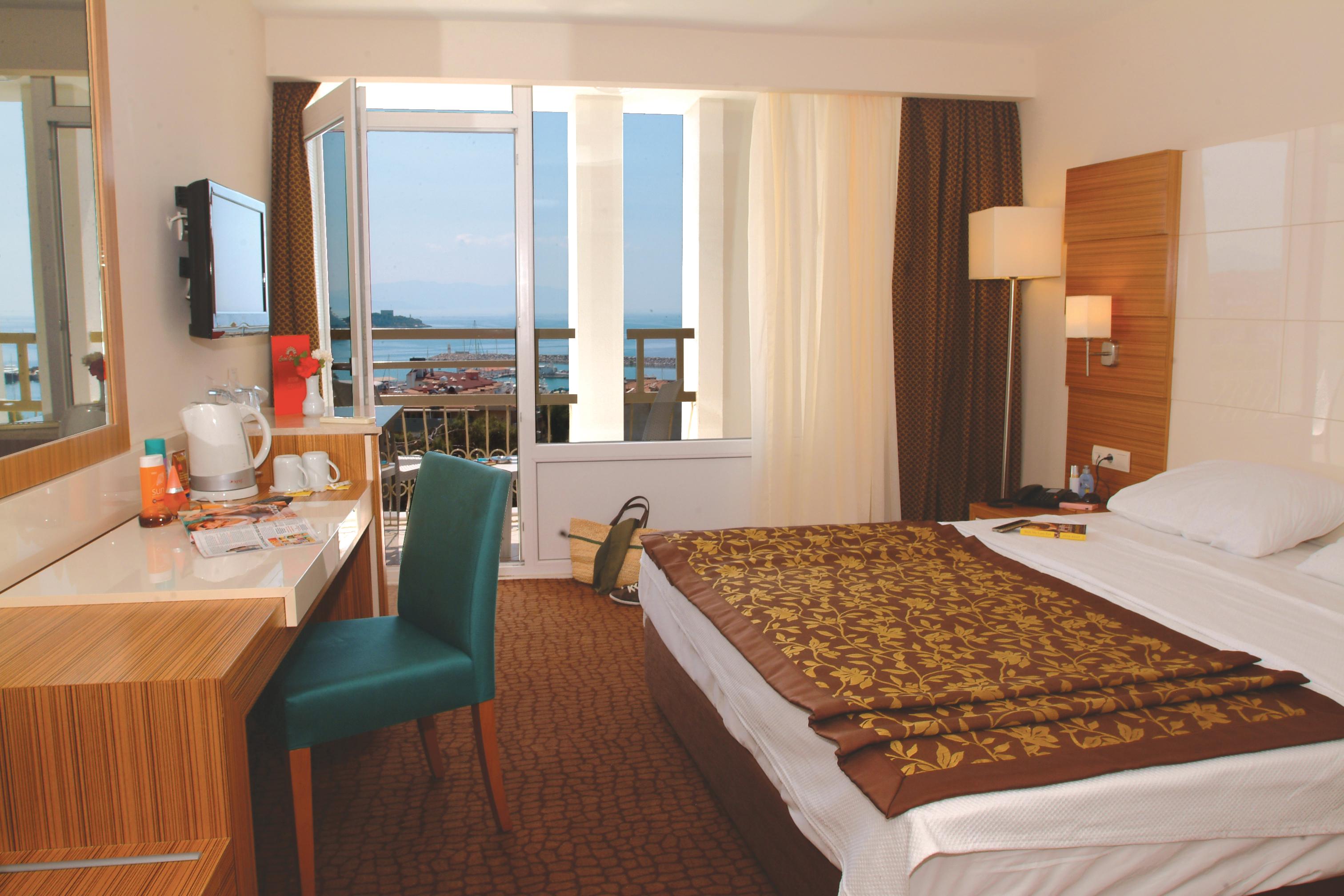 Goldenday Wings Hotel 쿠사다시 외부 사진