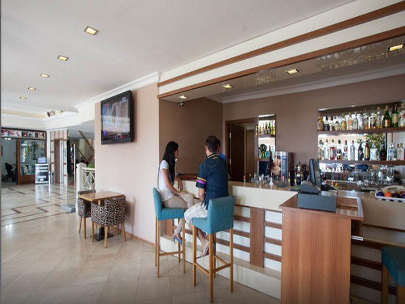 Goldenday Wings Hotel 쿠사다시 외부 사진