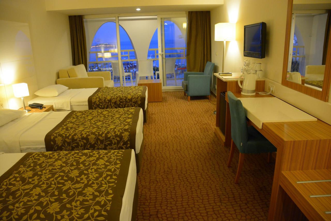 Goldenday Wings Hotel 쿠사다시 외부 사진